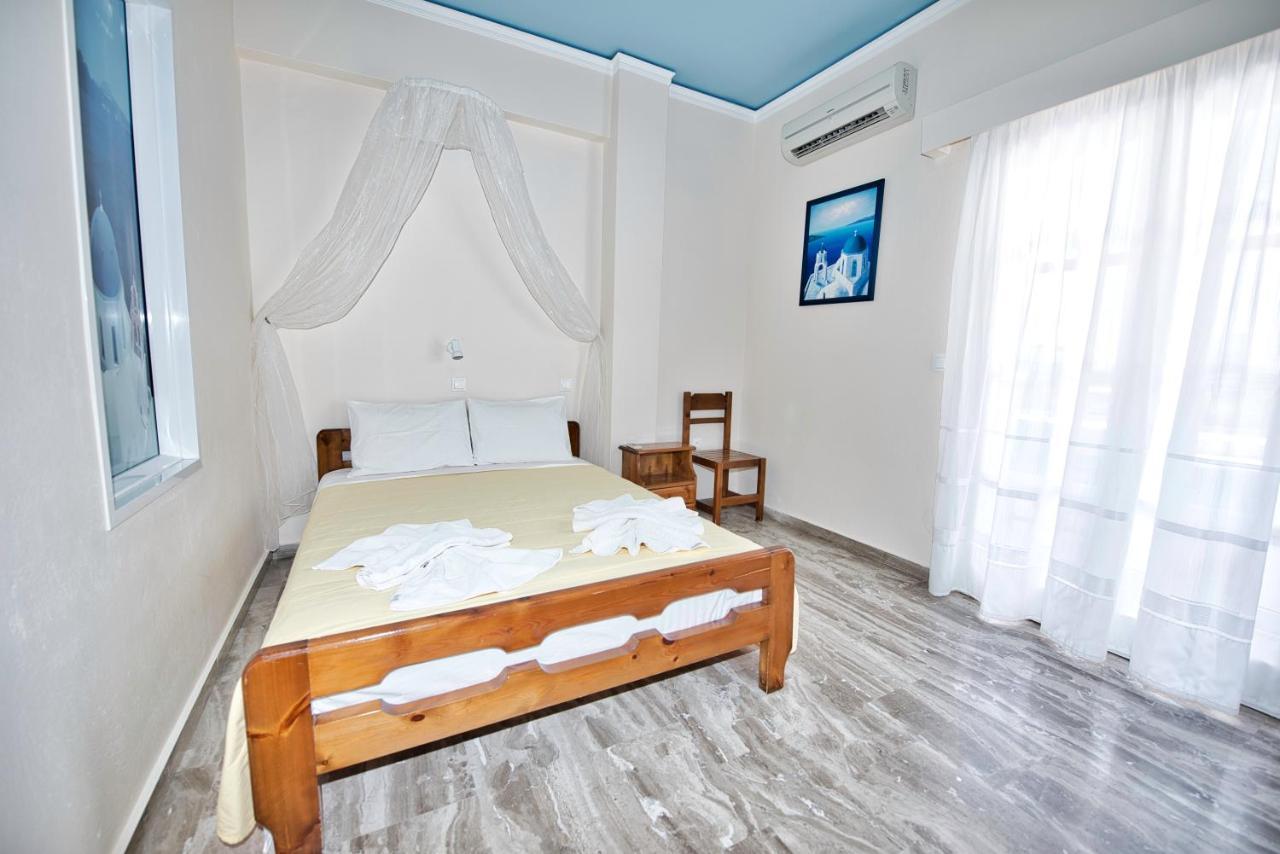 Villa Nikos Karamolegkos Kamari Kültér fotó