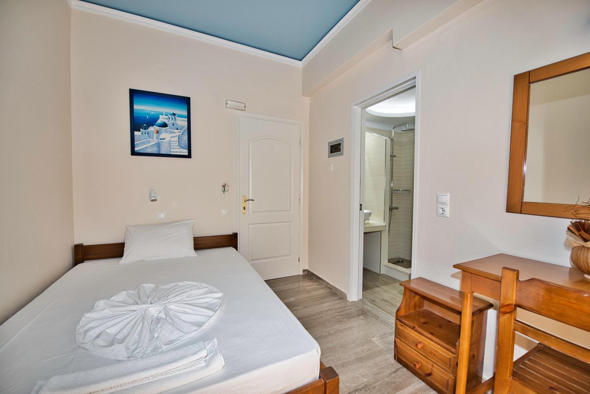 Villa Nikos Karamolegkos Kamari Kültér fotó