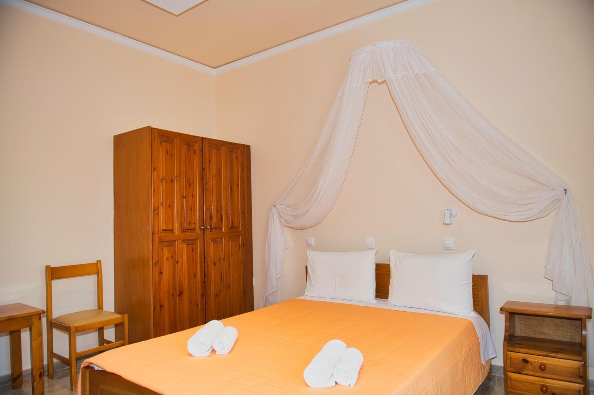 Villa Nikos Karamolegkos Kamari Kültér fotó